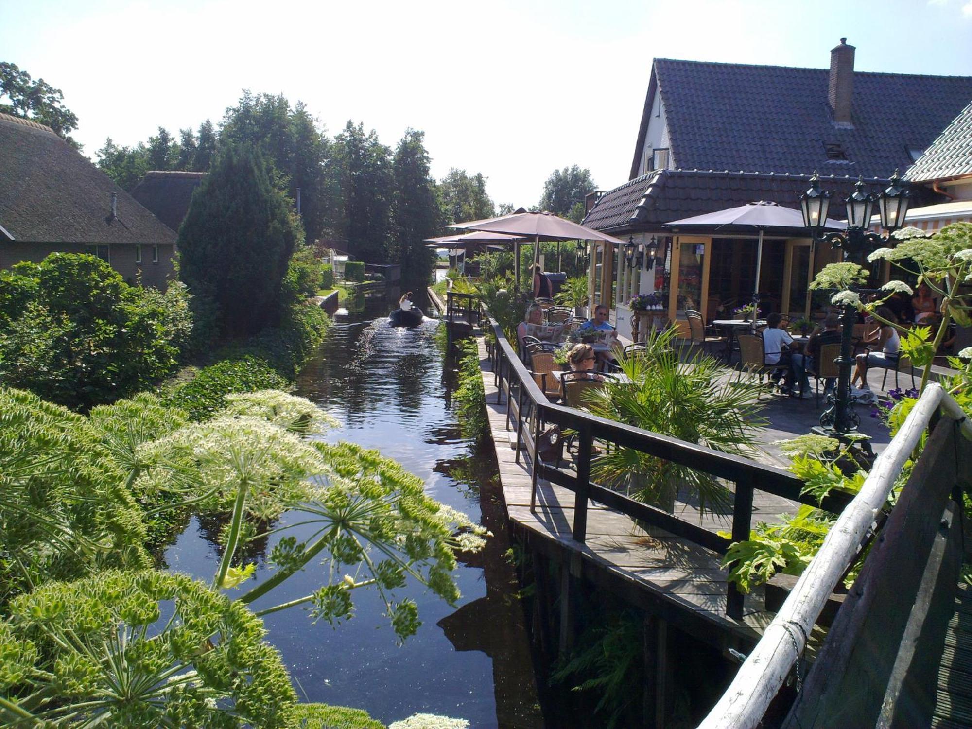 De Dames Van De Jonge Hotel Restaurant Giethoorn Exterior foto