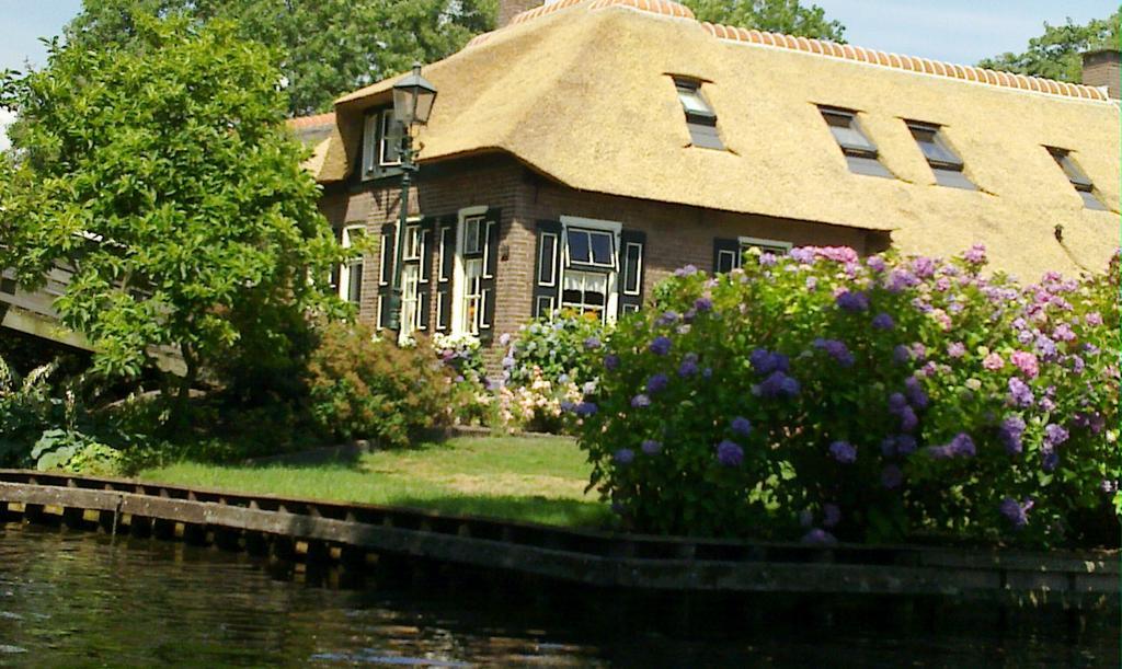 De Dames Van De Jonge Hotel Restaurant Giethoorn Exterior foto